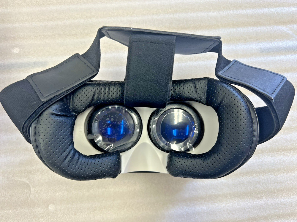 VR Headset for iPhone & Android Smartphone -3D Virtual Reality Glasses w/ Remote