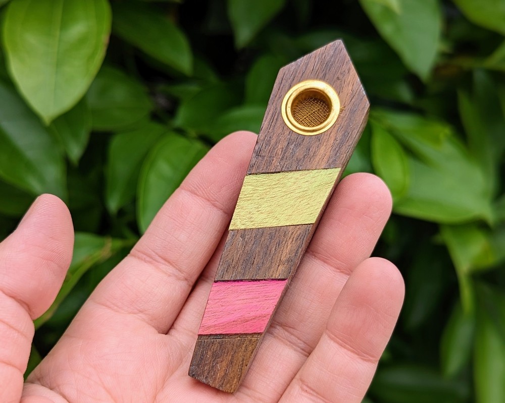 1 wood pipe