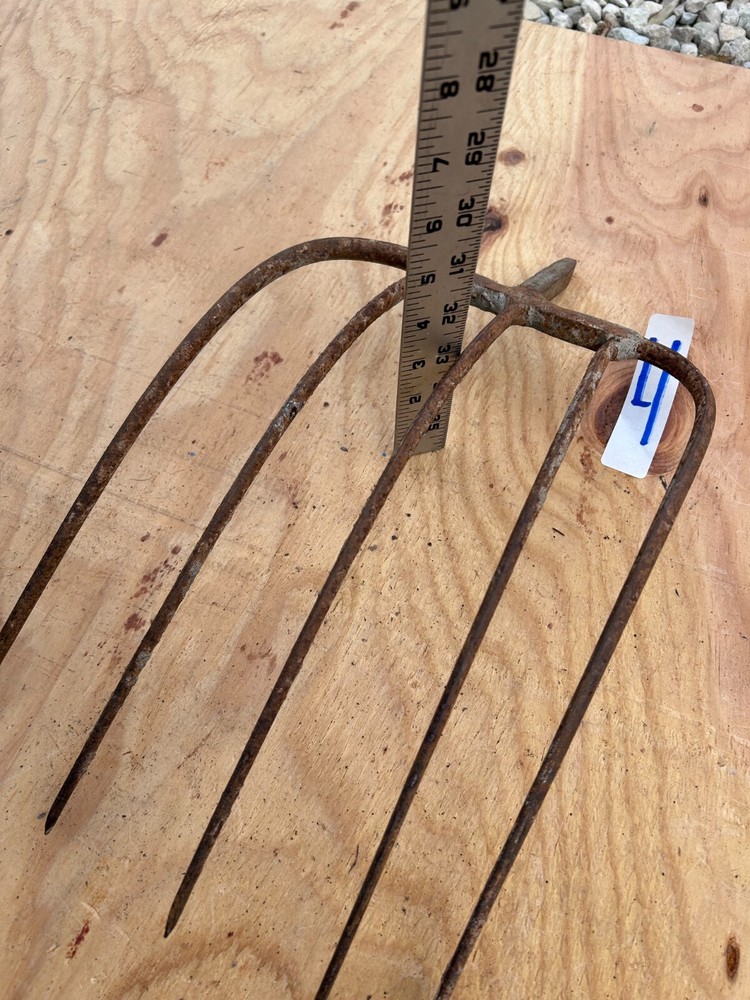Fork Rake Head 5 Thines Rusty Rustic no handle Original Vintage Primitive Metal
