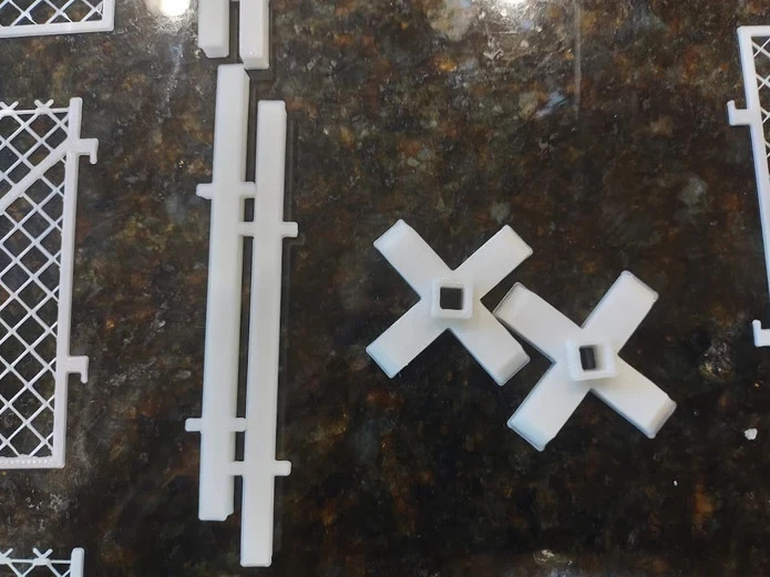 G Scale Security Fence Set
