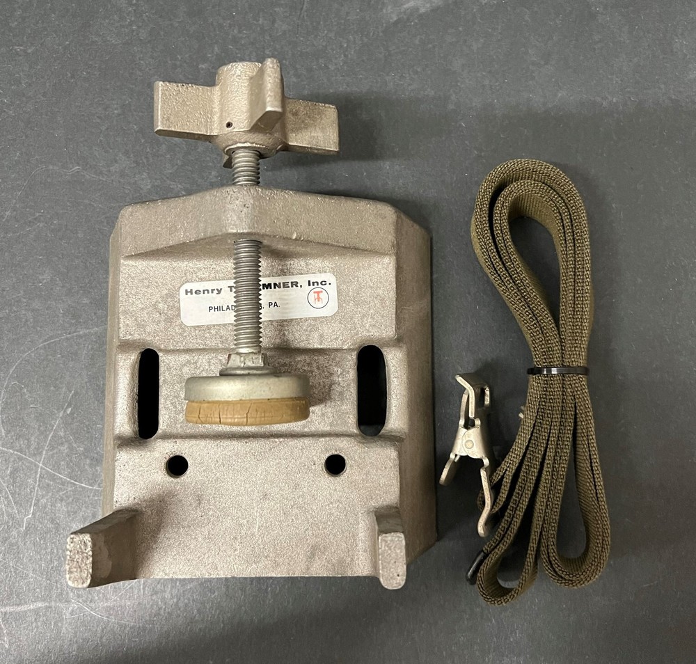 Henry Troemner Tank Holder with Strap