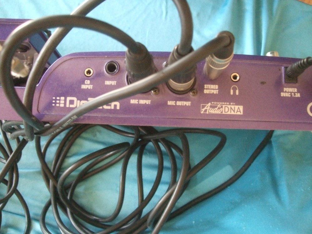 DigiTech Vocal300 Vocal Effects Processor w/AUDIX OM5/CABLES & AC ADAPTOR