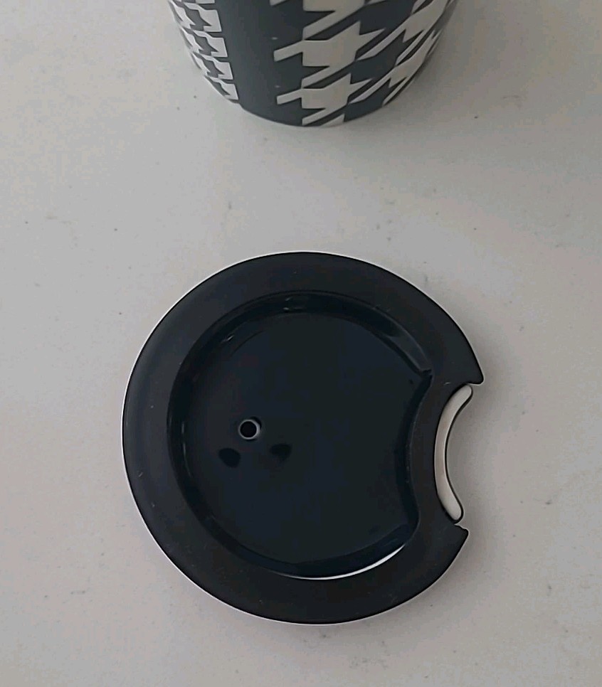 2015 STARBUCKS Navy Blue & White Houndstooth Dot Collection Ceramic (B2-A17)