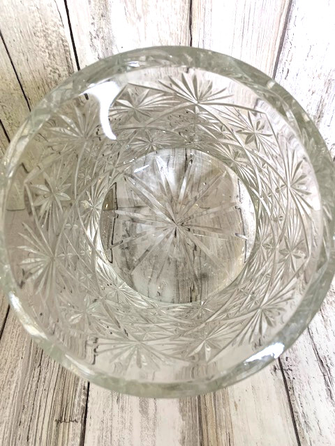 Heavy Crystal-Clear Jar with Lid