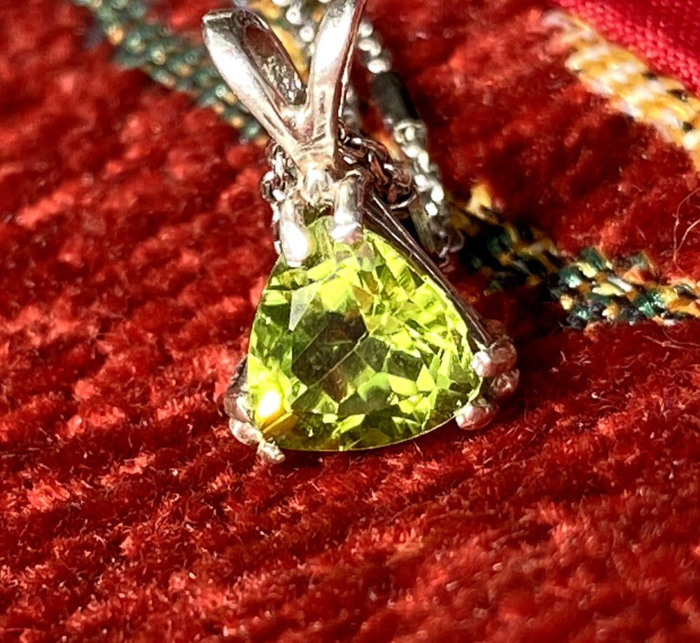 CLASSY PERIDOT *3ct PENDANT COMBO 24" .925 SILVER