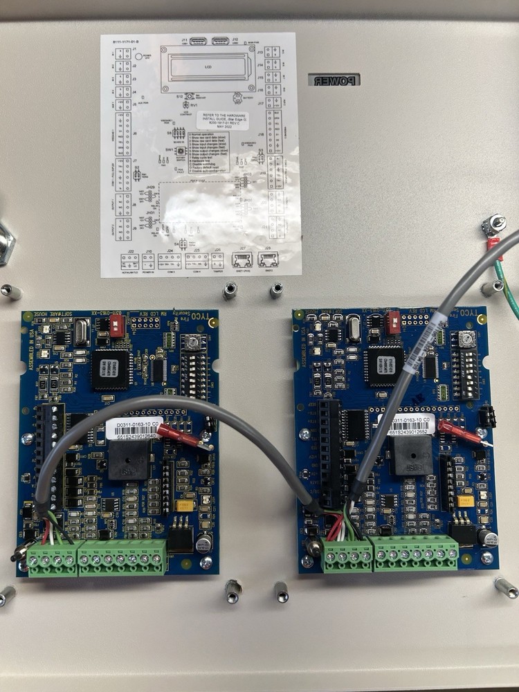 Software House iSTAR Edge G2 4 Doors Control Panel with enclose.