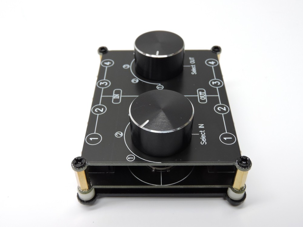 4 Input 4 Output 3.5mm Audio Switch Box for Home Audio
