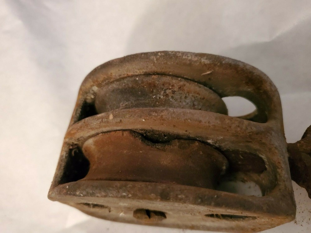 Vintage Iron Double Pulley for Rope Rustic Décor
