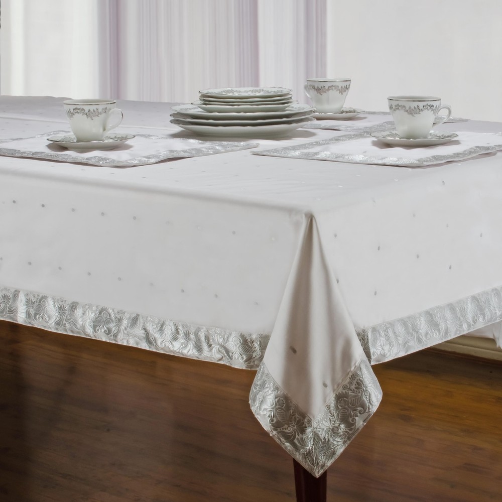 White Silver - Handmade Sari Tablecloth (India)