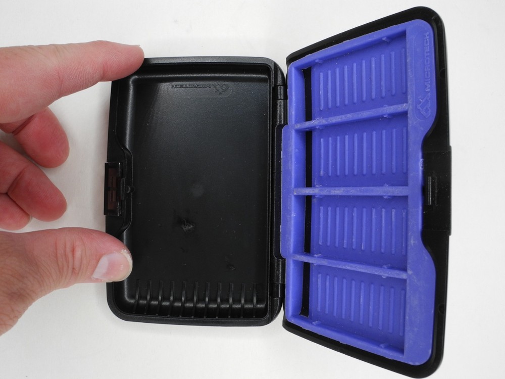 Microtech Carrying Case For 4x Sony Memory Stick Cards (Original Larger Version)