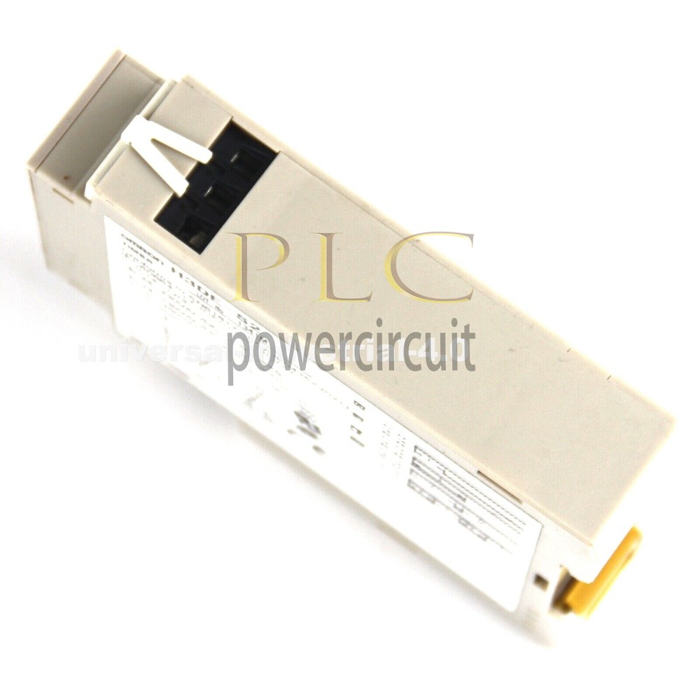 New In Box OMRON H3DE-S2 Time Relay Timer 1Pcs.