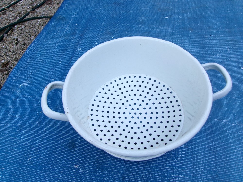 Enamelware Colander, Rounded Base, Handles, 9"wide x 4"tall, Few Chips