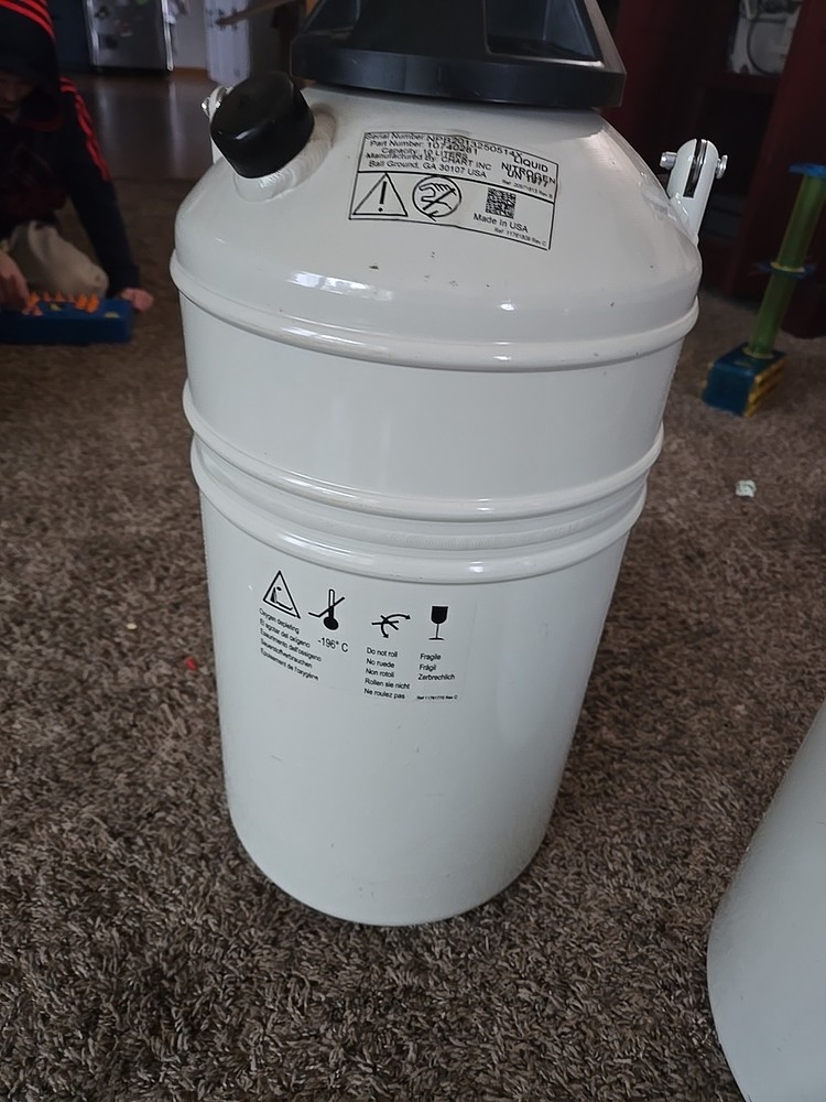 Chart MVE Lab 10 liquid nitrogen container