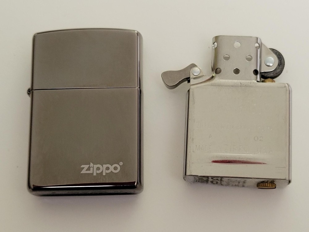 ZIPPO BLACK ICE 2002 LIGHTER