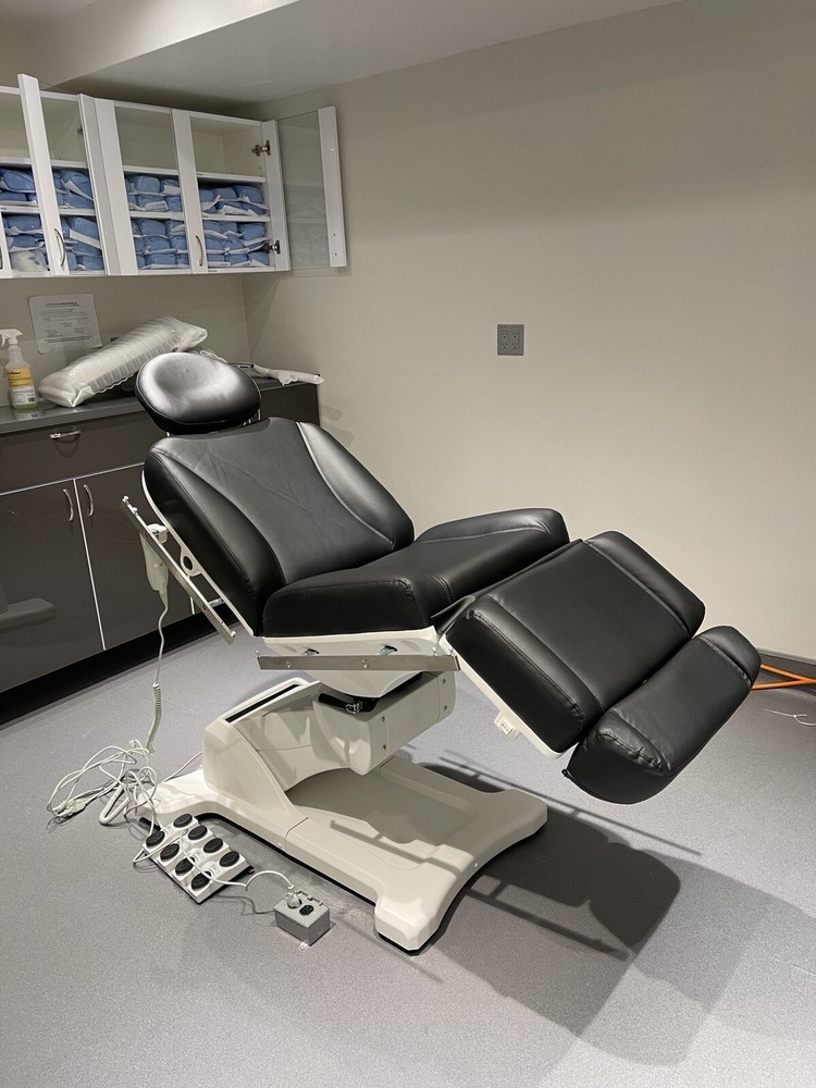 Omni Power Procedure Table with Memory Functions