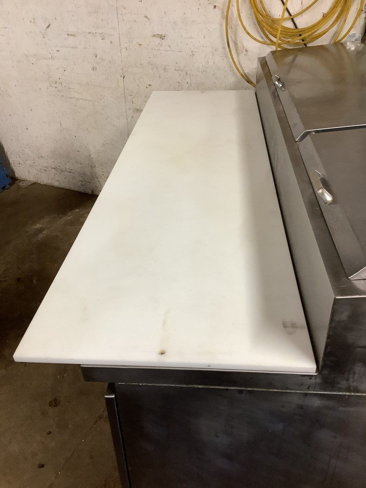 Sandwich/Salad Prep Table Beverage Air DP67 120V TESTED