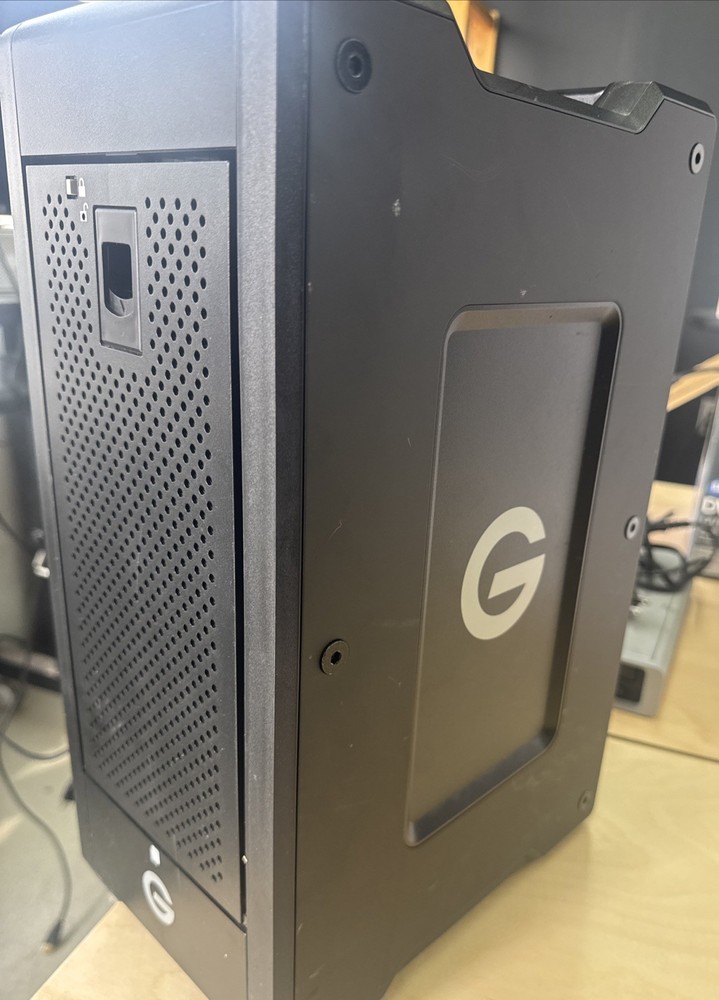 G Speed Shuttle XL 8 Drive RAID Enclosure Thunderbolt 2