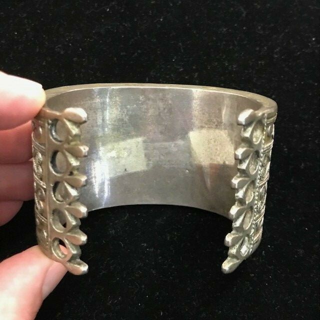Sasanian Style Silver and Carnelian Cuff Bangle