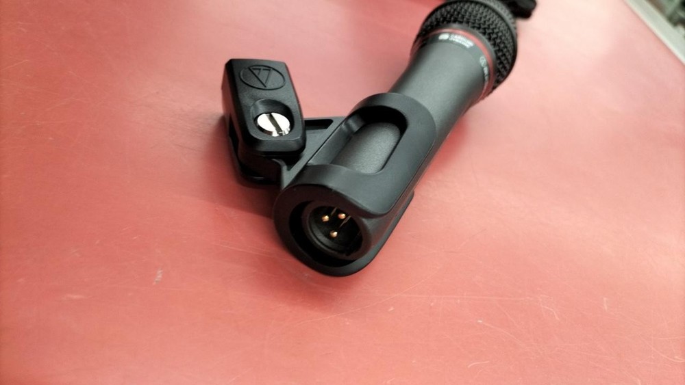 Audio-Technica Ae4100 Dynamic Microphone