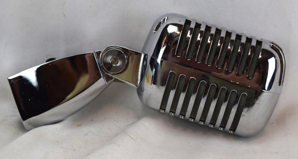 Pyle Microphone PDMICR685L Dynamic Vocal Microphone