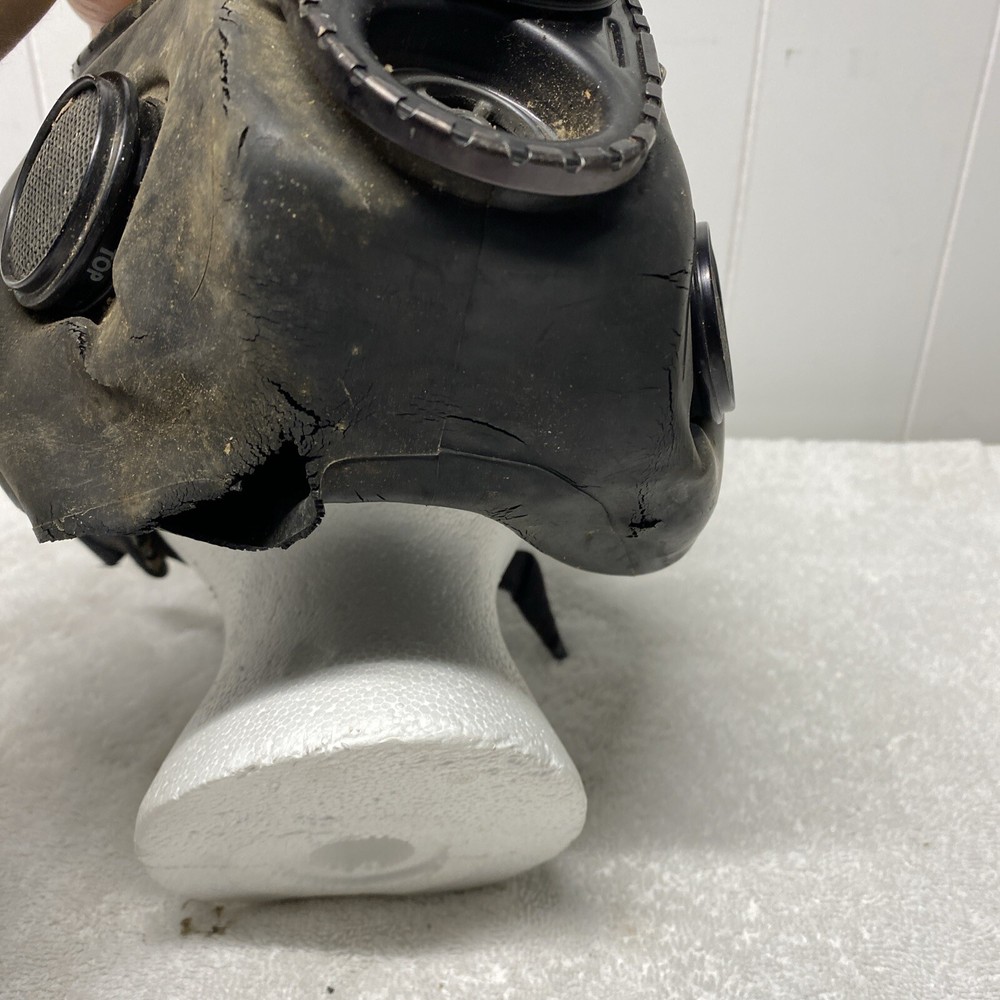 Old Gen black M7 Gas Mask