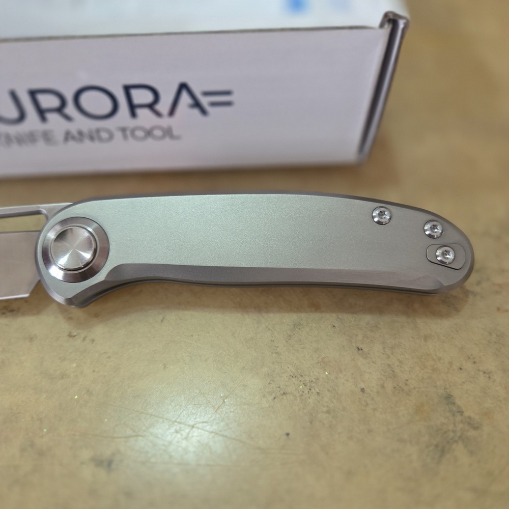 Aurora Knife and Tool Hivemind