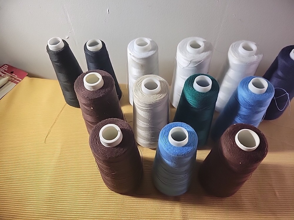 13 large open spools thread -Maxilock -Talon Surelock - Mixed Color