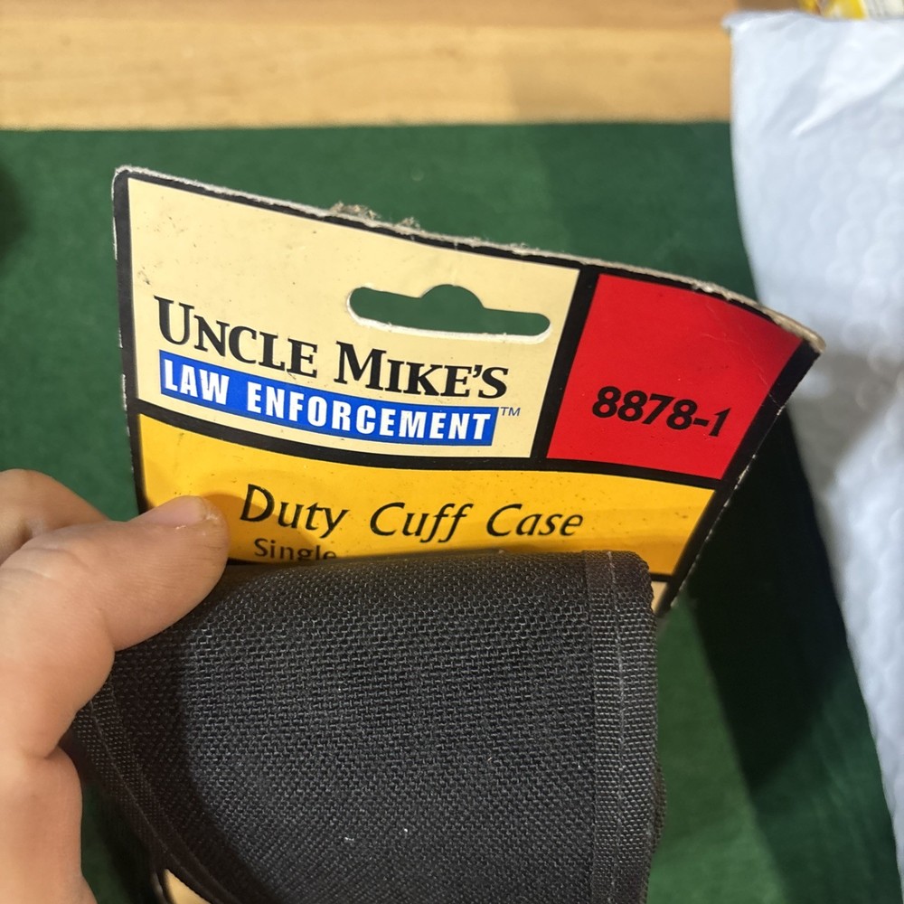 Uncle Mike's Duty Handcuff Case Police Security