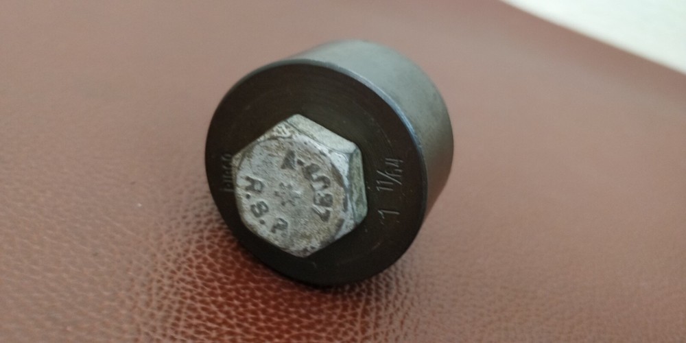 Pibco 1-11/64" Keyed Knockout Punch