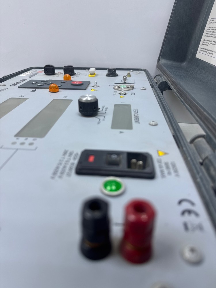 Megger MTO210 Transformer Ohmmeter