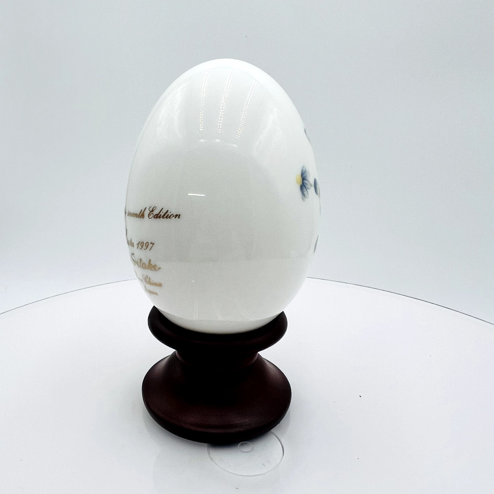 Noritake Limited Edition Easter Bunny Egg 1997