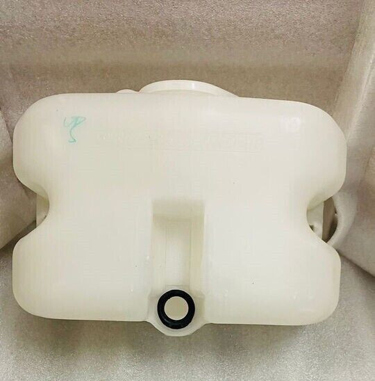 Suitable For Suzuki Samurai 85'-95' WINDSHIELD WIPER TANK (OEM)