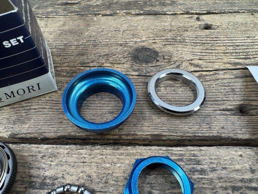 Mori Epoch Bmx NOS 1” Threaded Headset Blue