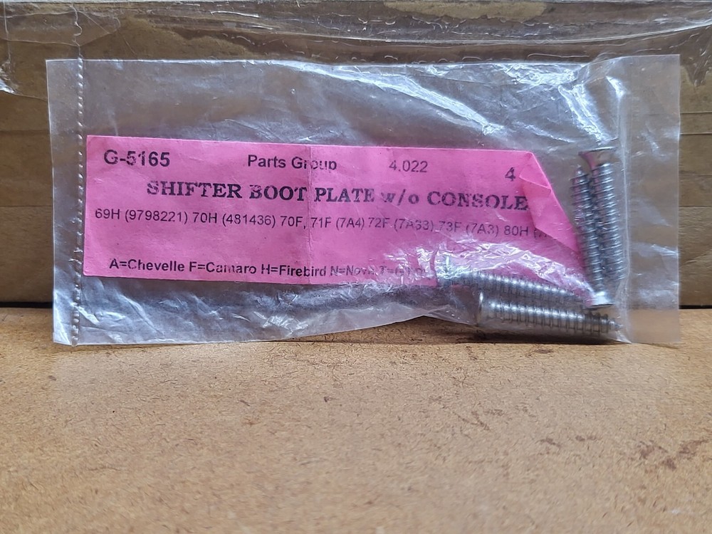 AMK G-5165 SHIFTER BOOT PLATE w/o CONSOLE