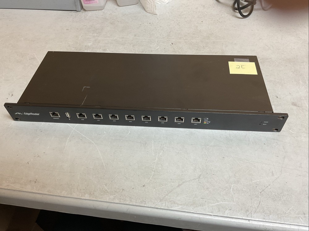 Ubiquiti EdgeRouter 8 ER-8 *See Description