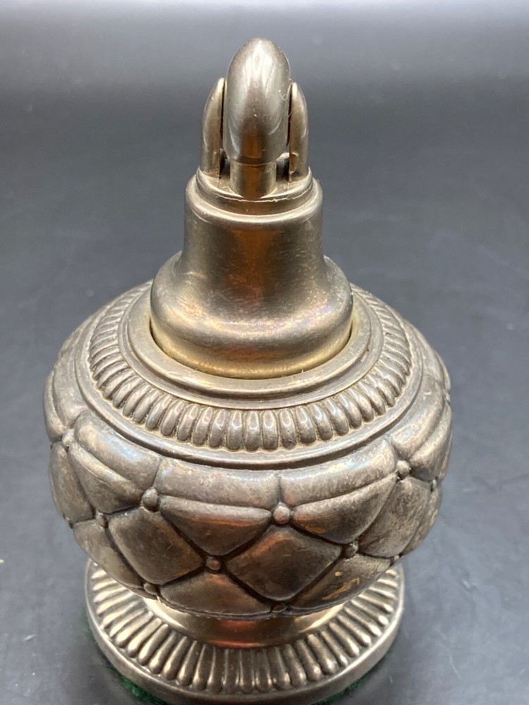 Vintage Ronson “Gloria” Table Lighter