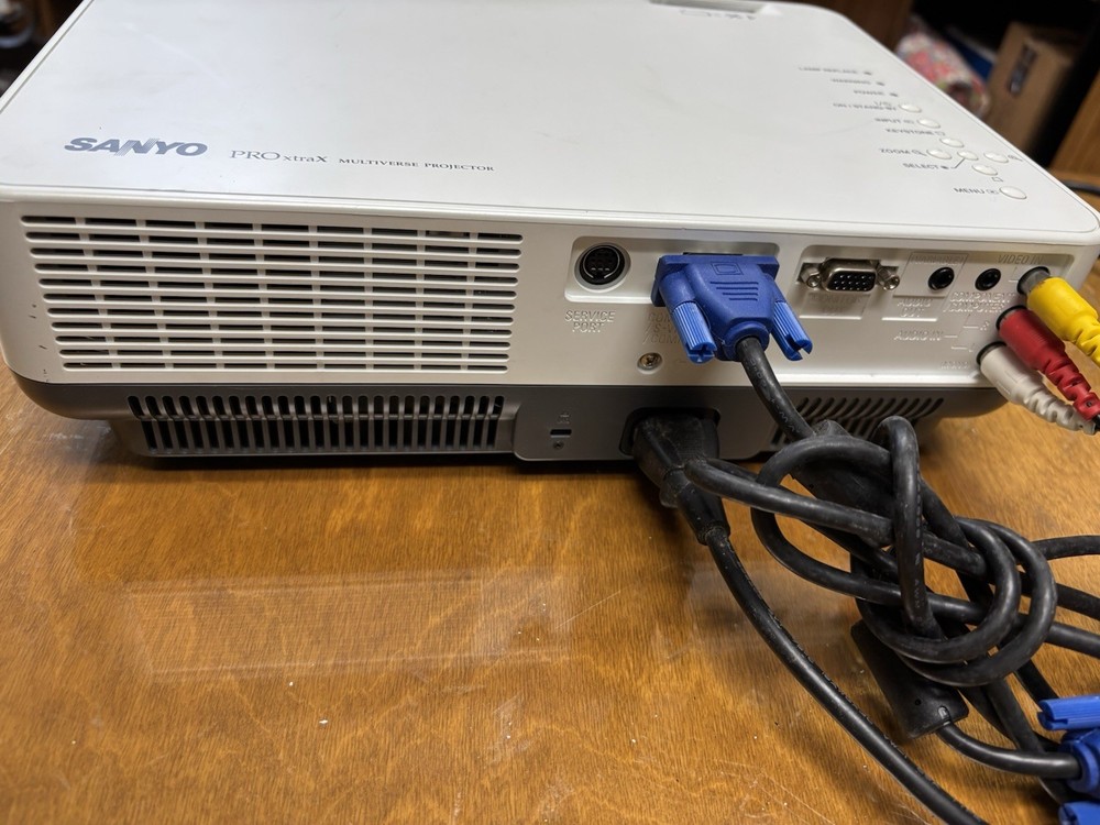 Sanyo Pro Xtrax Multiverse Projector PLC-XW55 White Works