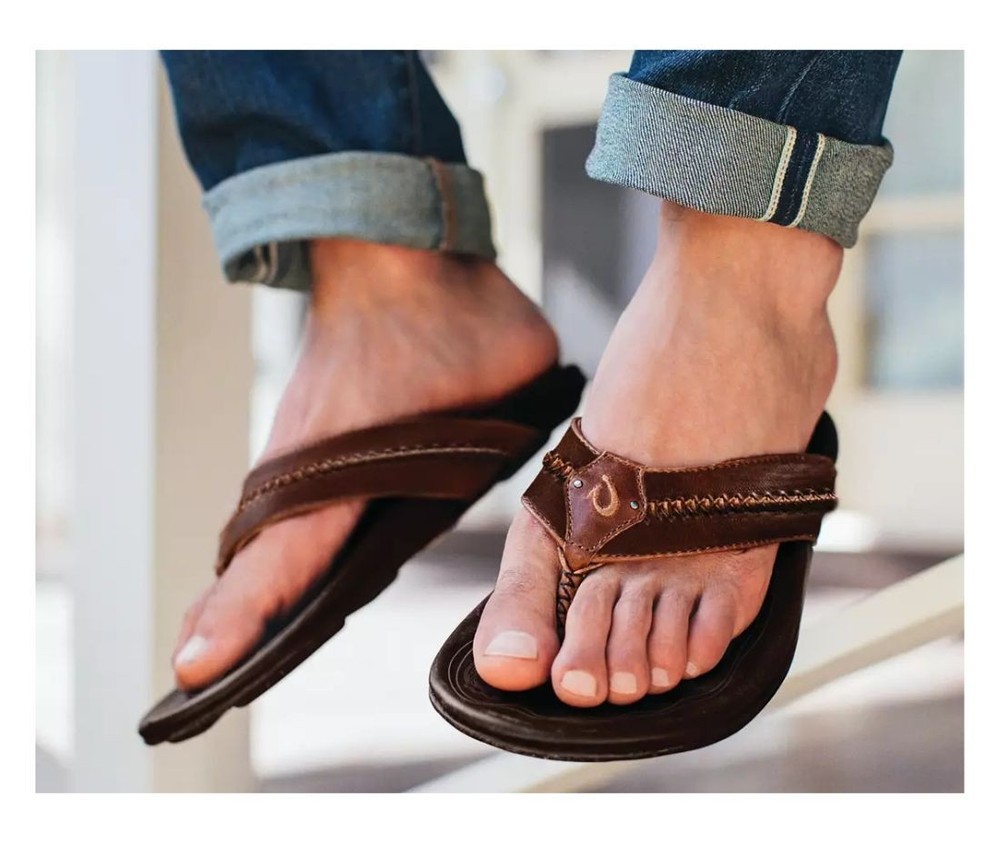 OluKai Men's Mea Ola Flip Flop, Dark Java/Dark Java, Size 8-13