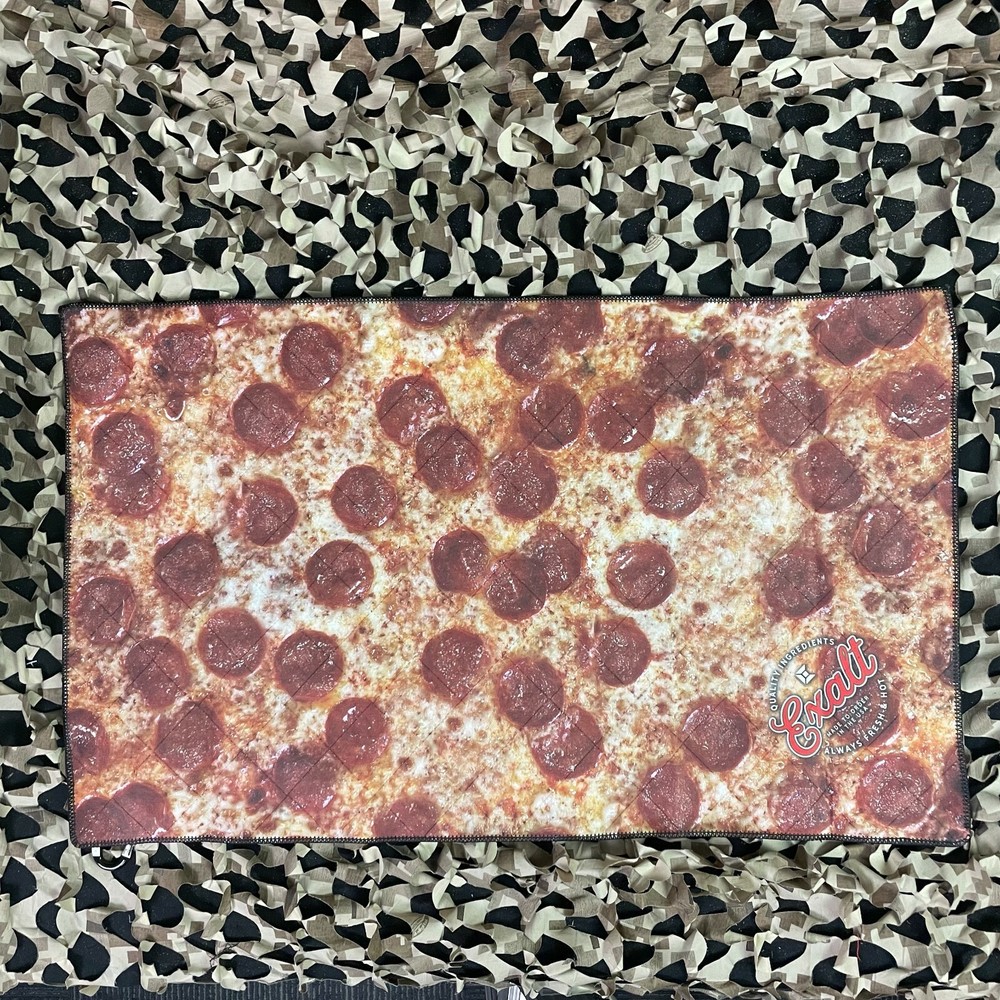 NEW Exalt Microfiber Team Goggle Cloth - Pepperoni Pizza