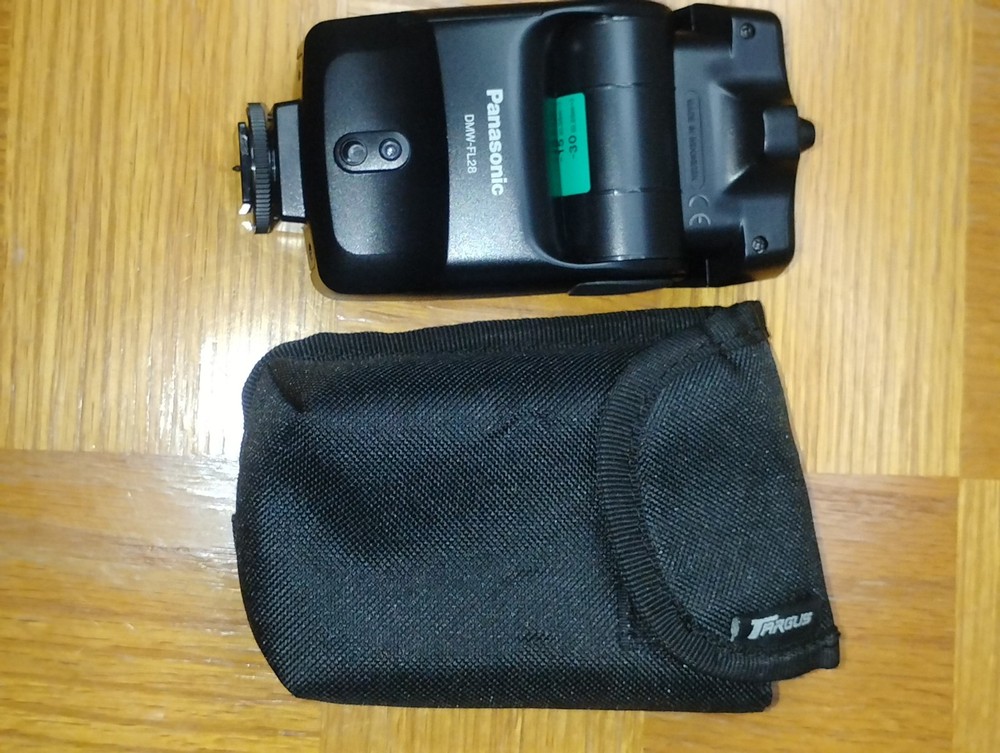 Panasonic DMW-FL28 external flash unit good condition