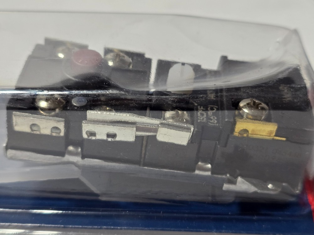 Camco 07843 Single Element Water Heater Thermostat w/ HLC, Apcom Style