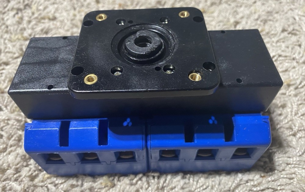 Kraus & Naimer KG80 Switch