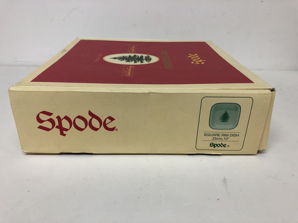 Spode Christmas Tree 10" Square Rim Baking Dish In Box