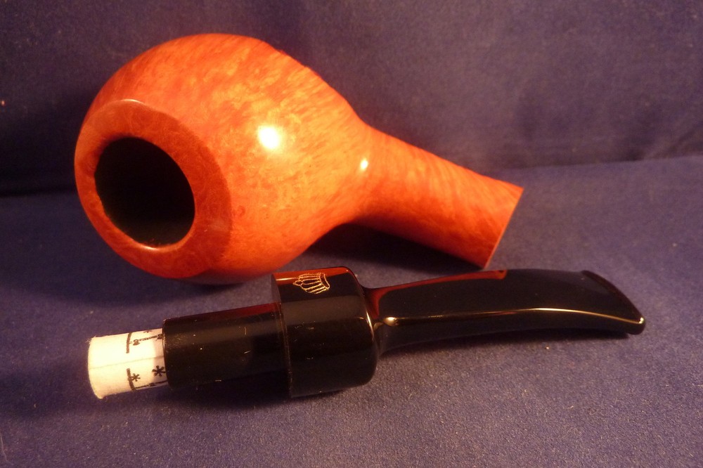 Pipe Winslow Crown Viking