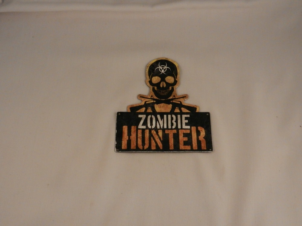 ZOMBIE HUNTER REFRIGERATOR MAGNET "NEW"