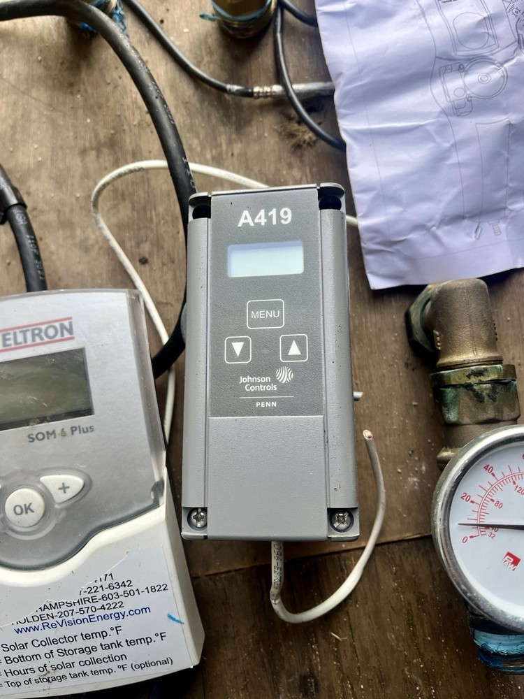 Stiebel Eltron Solar Hot Water Control, Pump, Sensors And Wiring