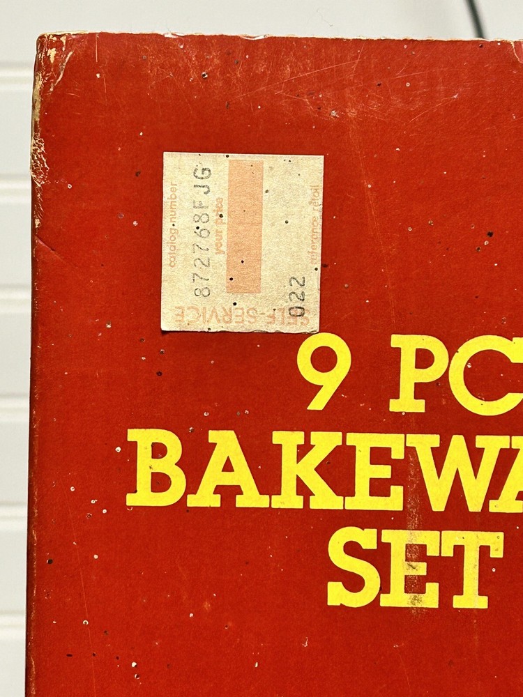 Baker•eze 9 Piece Non-Stick Bakeware Set New In Box