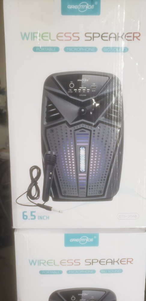 Greatnice Wireless Speaker Portable Bluetooth Karaoke with Microphone