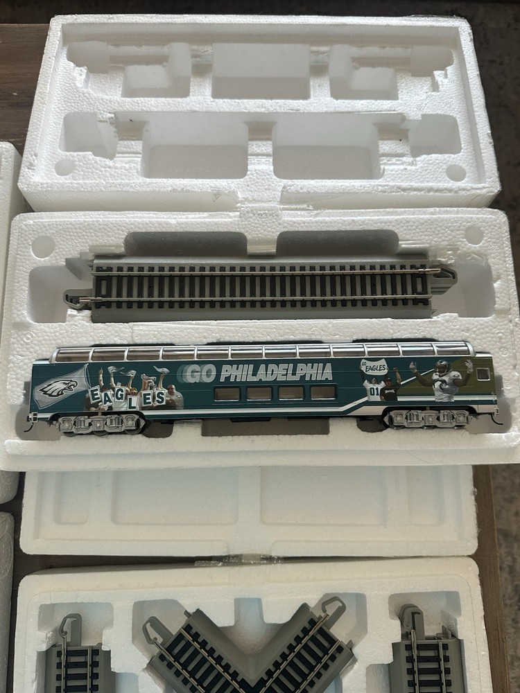 Philadelphia Eagles Hawthorne Village Partial Train Set Read!