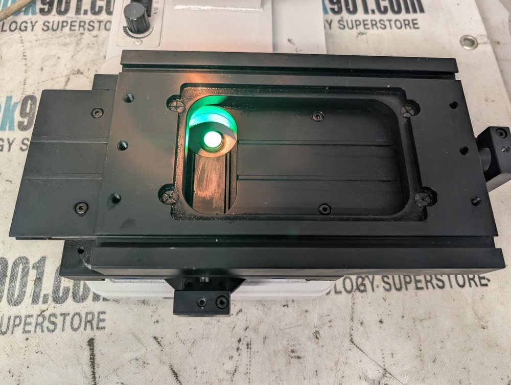 Mitutoyo Toolmaker's Microscope TM (No Camera)